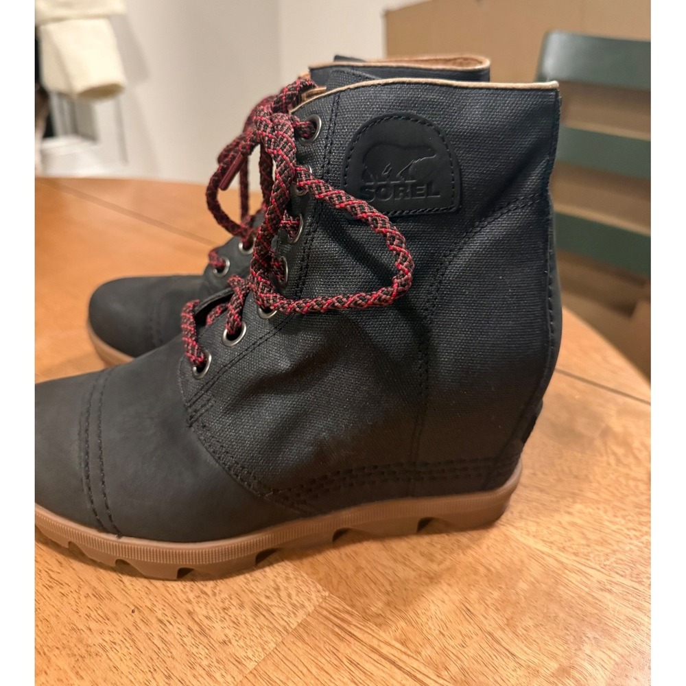Sorel Women's PDX Waterproof Wedge Boots- size 8